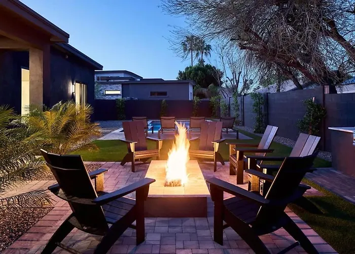 Luxe - Solstice Retreat - Heated Pools - 2 Homes Holiday home