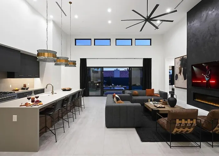 Holiday home Luxe - Solstice Retreat - Heated Pools - 2 Homes Scottsdale