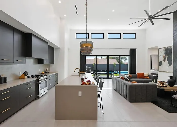 Holiday home Luxe - Solstice Retreat - Heated Pools - 2 Homes
