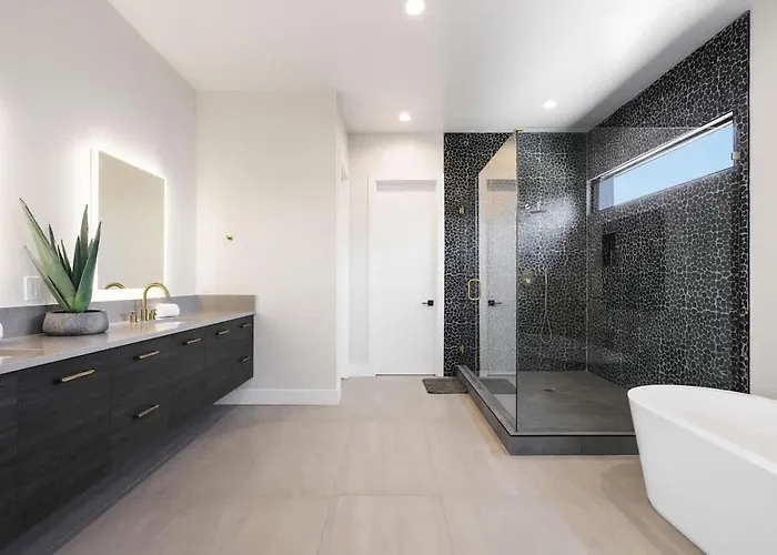 Luxe - Solstice Retreat - Heated Pools - 2 Homes Holiday home *