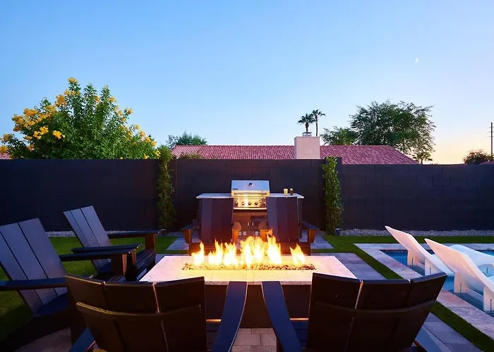 Luxe - Solstice Retreat - Heated Pools - 2 Homes *